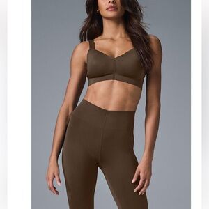 ALO Airlift Bra /  Espresso